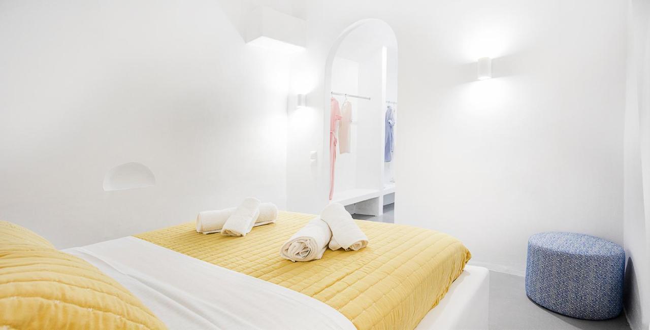 Rafael' S Mediteranian Cave Suites Firostefani Bagian luar foto
