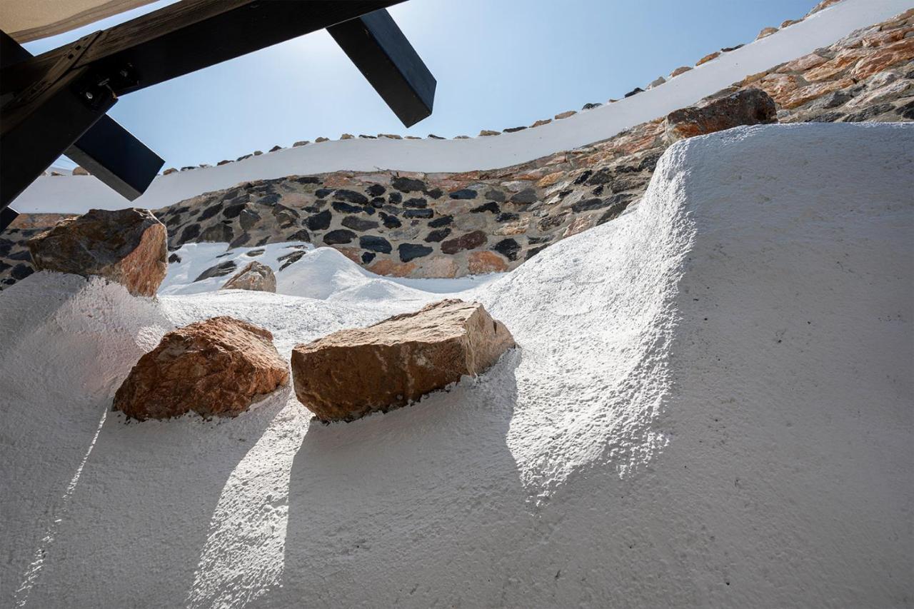 Rafael' S Mediteranian Cave Suites Firostefani Bagian luar foto